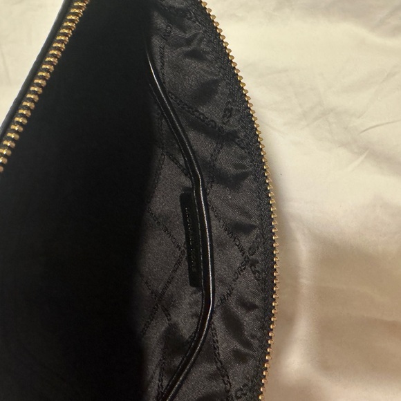 NWT Michael Kors wristlet clutch - Picture 5 of 8
